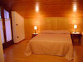 Una delle nostre camere: disponiamo di tre camere a due letti, in cui è possibile aggiungere un letto supplementare.